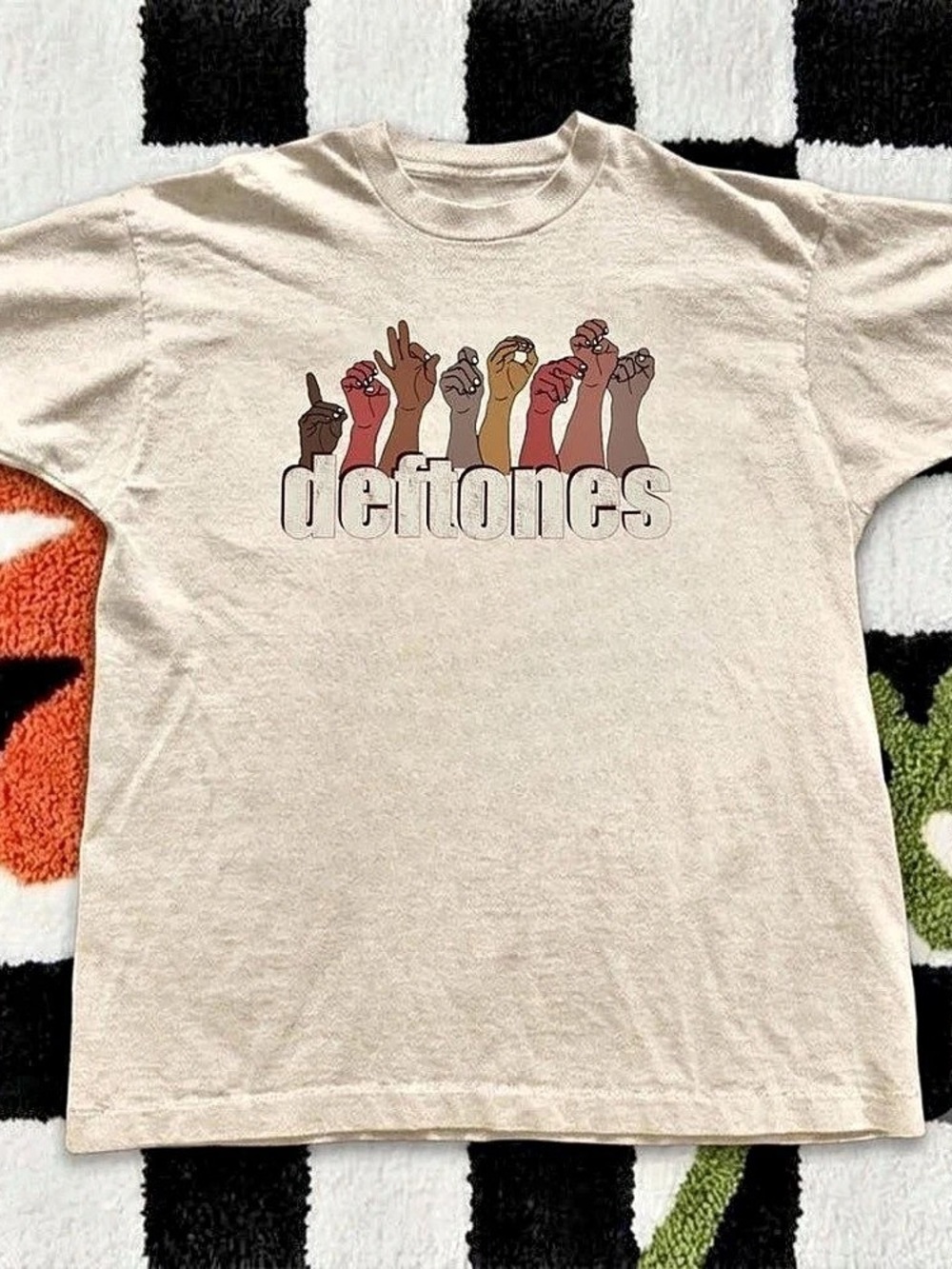 Deftones Sign Language Hands Alternative Rock Metal Band Vintage Sand T-Shirt